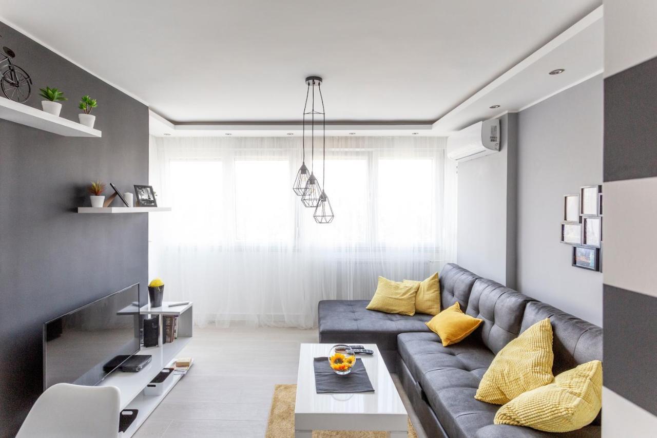 Park Apartment Újvidék Kültér fotó